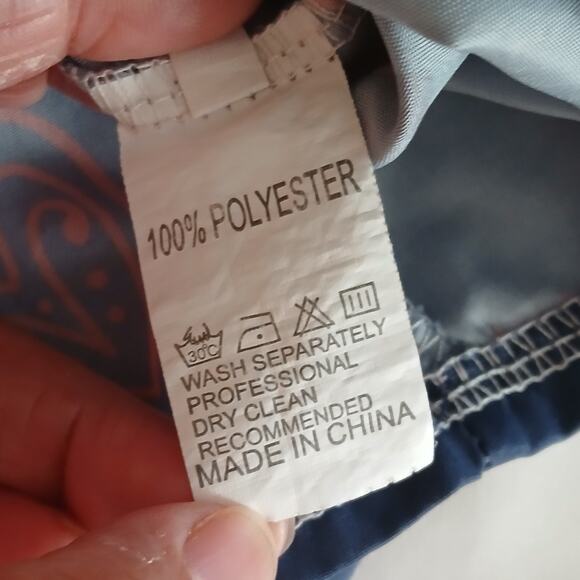 Unbranded Scrub Top Women XL Gray Hearts Valentines Day Medical Uniform Short - Picture 7 of 11